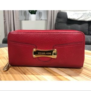Michael Michael Kors Zip Wallet